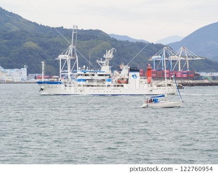 10 月,新陽丸號抵達靜岡縣清水港 10 月,新陽丸號抵達靜岡縣清水港 122760954