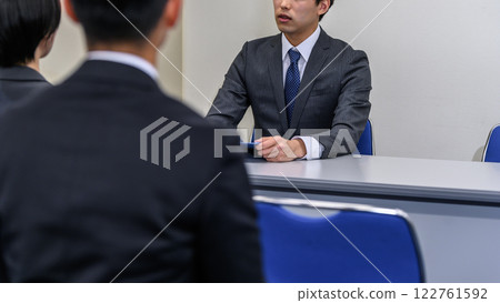 多人商業形象剪切 122761592