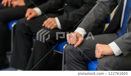 多人商業形象剪切 122761605