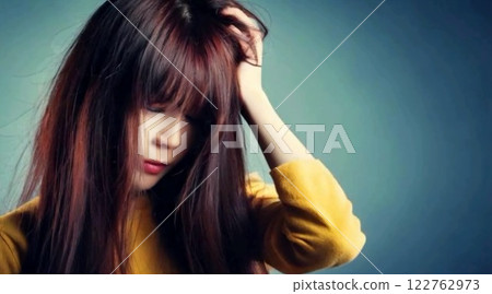 鬱悶的女人 122762973