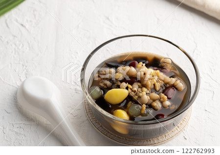 Assorted Bean and Barley in Syrup,Tao Tung Longan Juice.Thai Dessert. Assorted Bean and Barley in Syrup,Tao Tung Longan Juice.Thai Dessert. 122762993