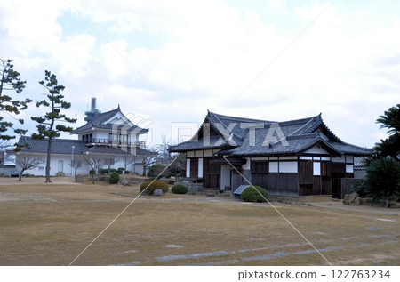 Fukuyama Castle: Bathhouse and Moon Viewing Tower 122763234