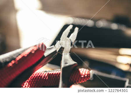 Tools and equipment 122764301