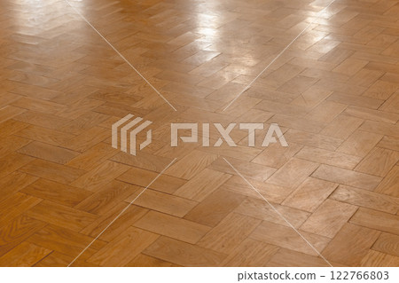 Vintage used oak parquet made of rectangle planks 122766803