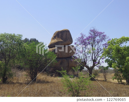 Balancing Rocks in Zimbabwe Balancing Rocks in Zimbabwe 122769085