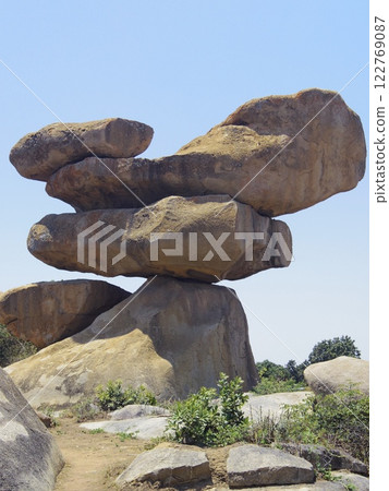 Balancing Rocks in Zimbabwe Balancing Rocks in Zimbabwe 122769087