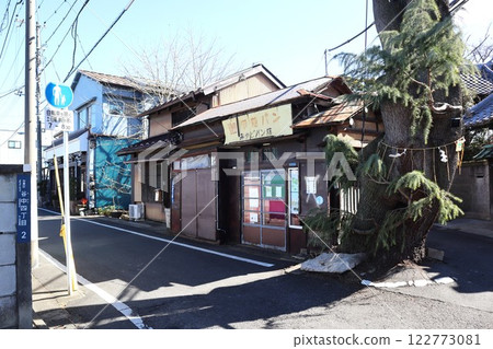 The closed "Mikado Bakery" in Yanaka The closed "Mikado Bakery" in Yanaka 122773081