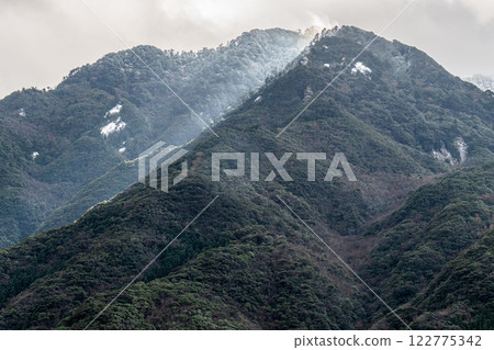 奇幻推理：屋久島、近海阿爾卑斯山、宇上山（冬季） 122775342