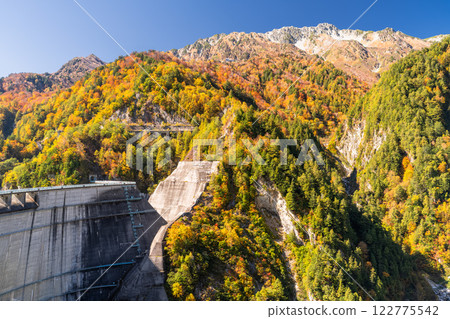 《富山縣》秋天的黑部大壩,秋天的紅葉 《富山縣》秋天的黑部大壩,秋天的紅葉 122775542