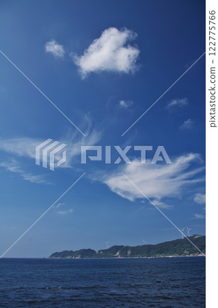 Blue sea, sky and windmills on the peninsula (Izumo City) Blue sea, sky and windmills on the peninsula (Izumo City) 122775766
