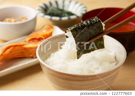 Nori and rice 122777603