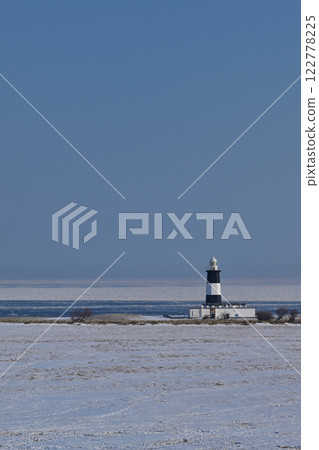 Nogi Cape lighthouse and drift ice Nogi Cape lighthouse and drift ice 122778225