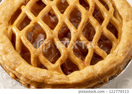 delicious apple pie 122778513