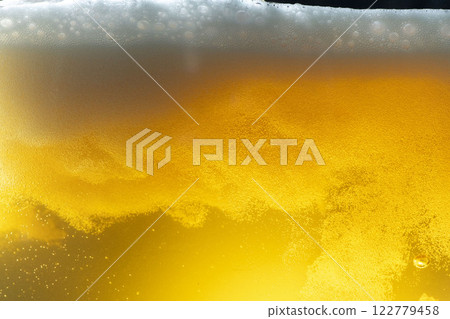 Pour the best tasting draft beer Pour the best tasting draft beer 122779458