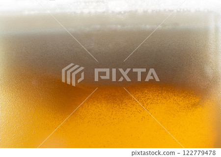 Pour the best tasting draft beer Pour the best tasting draft beer 122779478