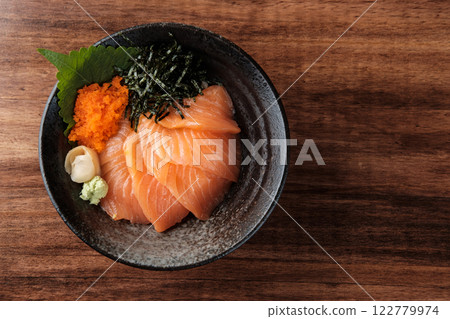 Salmon don Sashimi Served with Rice Salmon don Sashimi Served with Rice 122779974