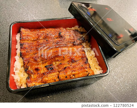 鰻魚專賣店的補給料理 烤鰻魚 鰻魚蓋飯 土用牛之宴 犒勞自己的奢華大餐 122780524