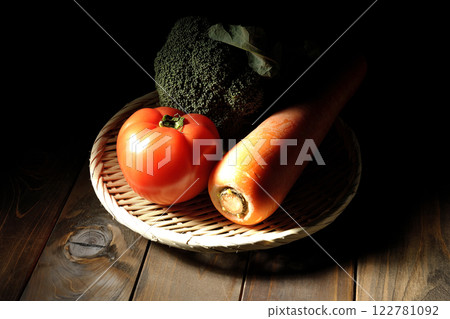 番茄、胡蘿蔔、綠花椰菜 122781092