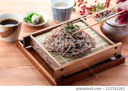 Zaru soba Zaru soba 122781261