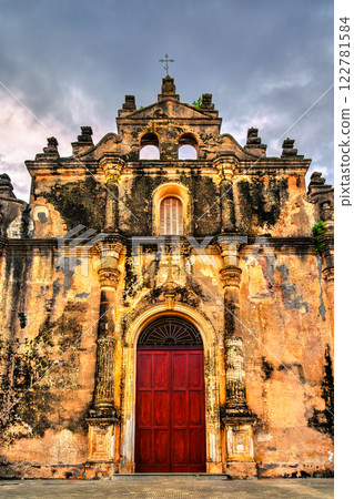 La Merced Church Illuminated at Night in Granada, Nicaragua, Central America La Merced Church Illuminated at Night in Granada, Nicaragua, Central America 122781584
