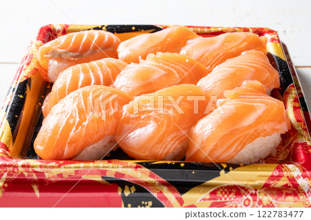 鮭魚壽司便當 鮭魚壽司便當 122783477