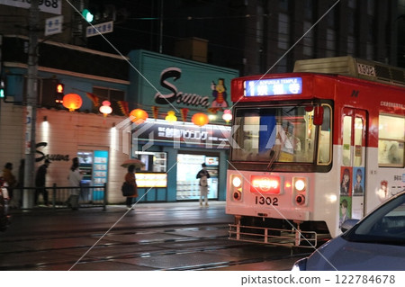 長崎的夜間電車 122784678