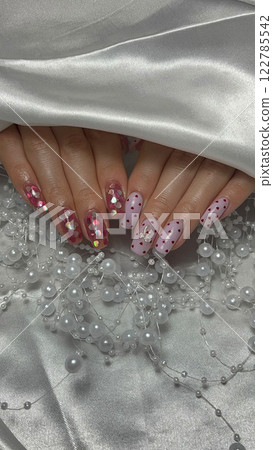 valentine nail 122785542