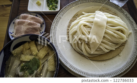 Meat dipping sauce udon Meat dipping sauce udon 122786033