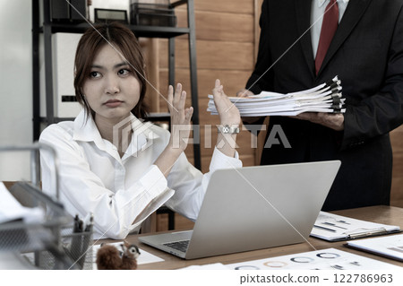 Female employees expressed their dissatisfaction 122786963