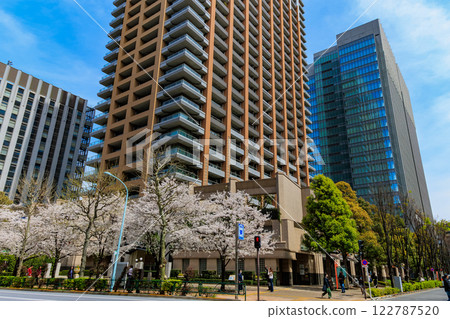 東京千代田區神田神保町東京公園塔前的櫻花 東京千代田區神田神保町東京公園塔前的櫻花 122787520