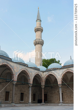 Courtyard and minaret. Suleiman moaque, Istanbul, no people Courtyard and minaret. Suleiman moaque, Istanbul, no people 122789425
