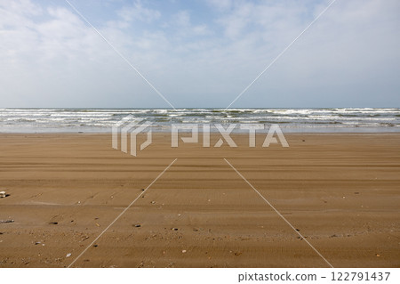 A beach 122791437