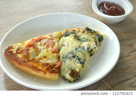 baking pizza topping spinach and seafood cocktail on plate dipping tomato sauce in cup baking pizza topping spinach and seafood cocktail on plate dipping tomato sauce in cup 122792825