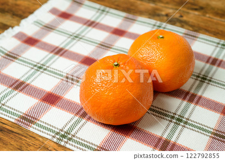 伊予柑:愛媛郡特產,味道濃鬱的柑橘類水果 伊予柑:愛媛郡特產,味道濃鬱的柑橘類水果 122792855