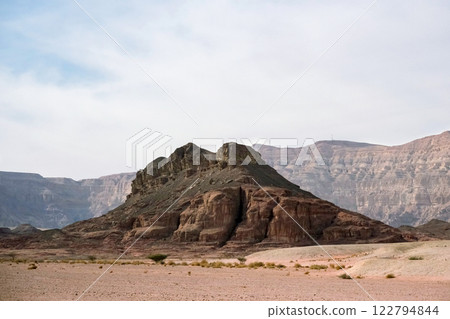 Mount Pyramid in Timna Park in southern Israel 122794844