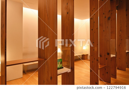 A comfortable and relaxing space 122794916