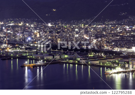 Tokuyama: Night view of the coast of Shunan City, Yamaguchi Prefecture 122795288