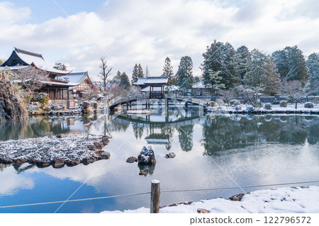 白雪皚皚的永法寺（岐阜縣多治見市） 122796572