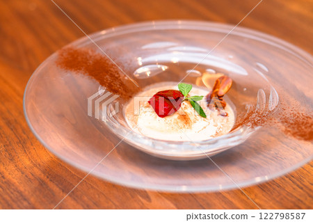 French cuisine dessert panna cotta French cuisine dessert panna cotta 122798587