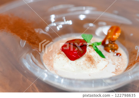法國美食甜點奶凍 法國美食甜點奶凍 122798635