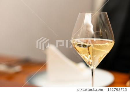 氣泡酒、精緻餐飲、優雅 122798713