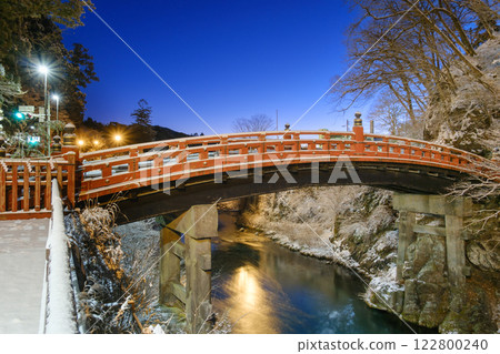 Tochigi Nikko_Snowy scenery of Shinkyo Bridge over Otani River Tochigi Nikko_Snowy scenery of Shinkyo Bridge over Otani River 122800240