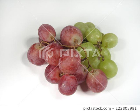 A Bounty of Fresh and Nutritious Seedless Grapes: The Superfood of the Vine A Bounty of Fresh and Nutritious Seedless Grapes: The Superfood of the Vine 122805981