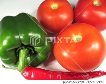 Fresh Vegetables: Green Bell Pepper, Tomatoes, and Red Chili Pepper Fresh Vegetables: Green Bell Pepper, Tomatoes, and Red Chili Pepper 122805998