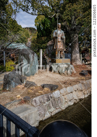 參觀愛媛郡的石手寺 參觀愛媛郡的石手寺 122806605