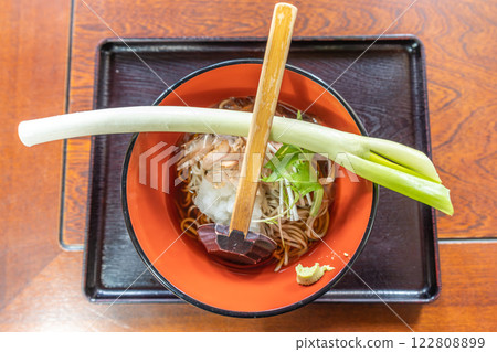 大內宿：吃著有蔥的蕎麥麵——著名的“蔥蕎麥麵” 122808899