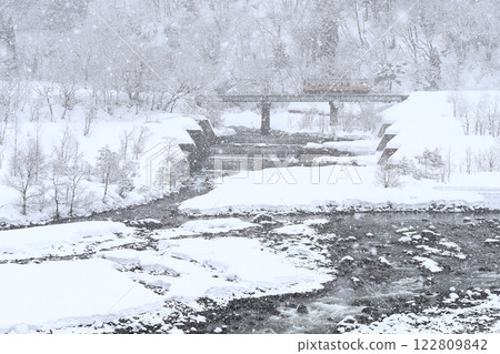 冬天的大傾斜線 122809842