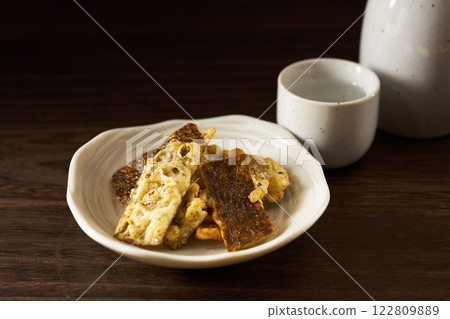 Seaweed tempura: an image of a delicacy Seaweed tempura: an image of a delicacy 122809889