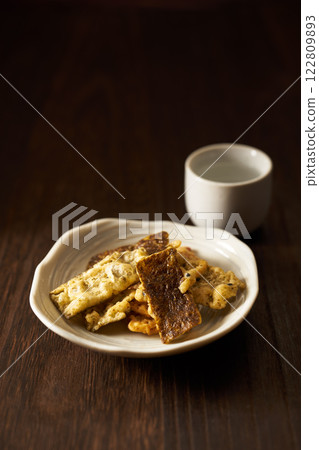 Seaweed tempura: an image of a delicacy Seaweed tempura: an image of a delicacy 122809893