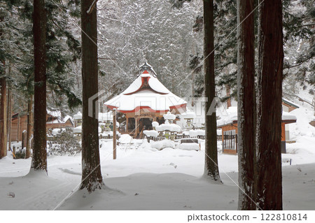 冬天的穗前埼觀音寺，長野縣大町市 122810814